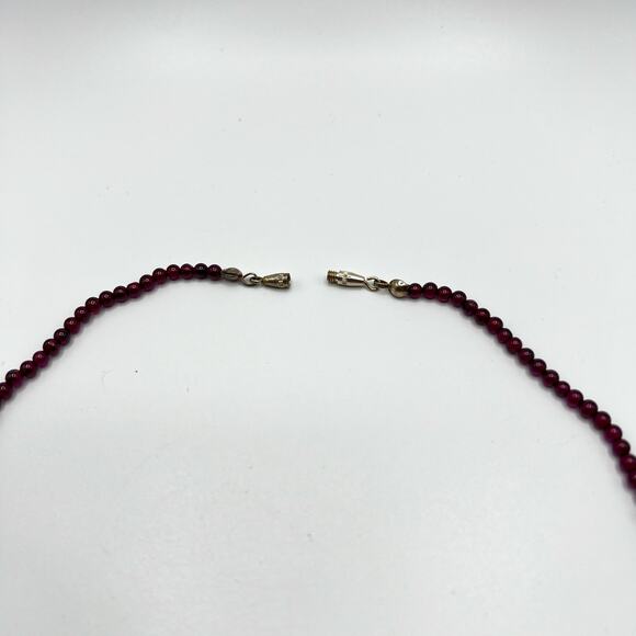 Beaded Chokers (2) Stretchy Weaved Faux Pearls & Small Purple Glass Bead Stand - Picture 11 of 13